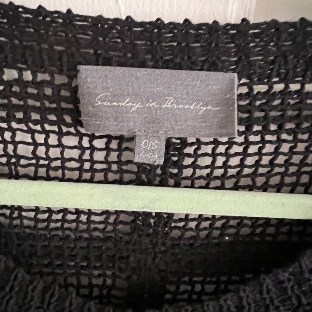 Sunday in Brooklyn black sweater tank w/cami. EIC. Onesize. - Picture 4 of 6